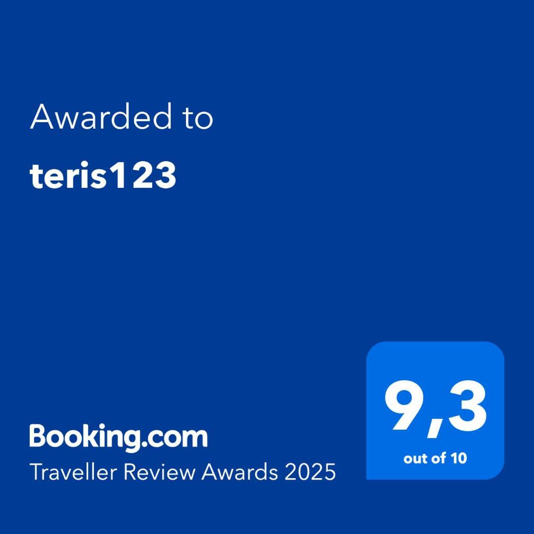 Teris123 Apartment Флорина Екстериор снимка